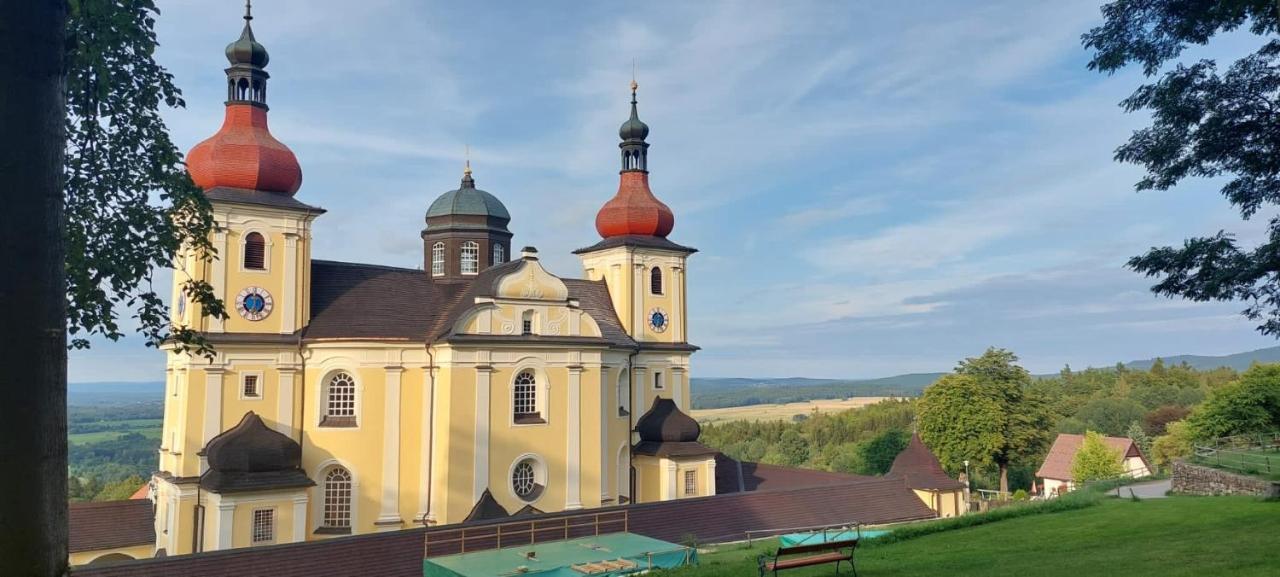 Apartmán NOVOHRADKY 22 Benesov nad Cernou Kültér fotó